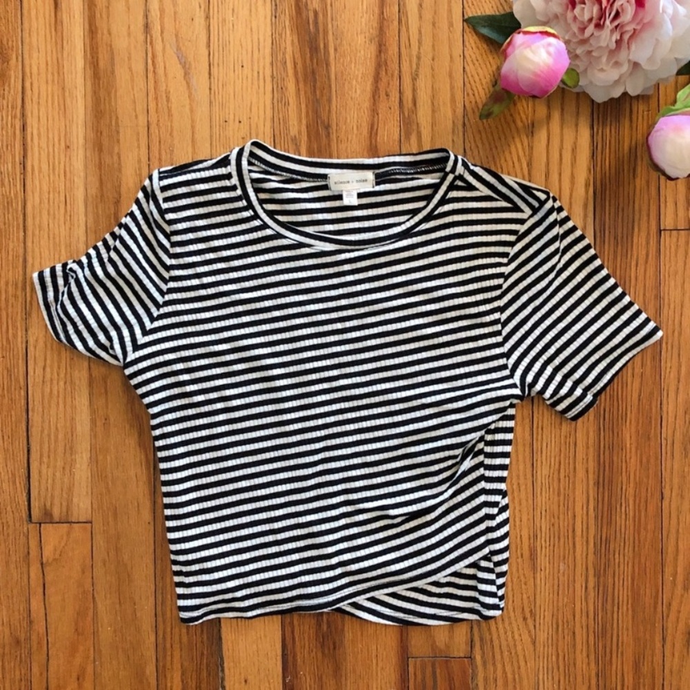 Striped crop top - Picture 4 of 4